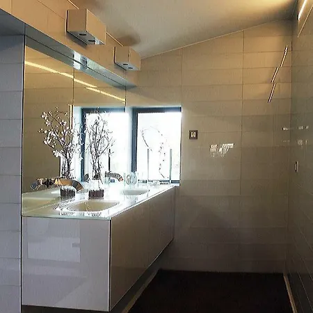 Maris Villa Cascaes